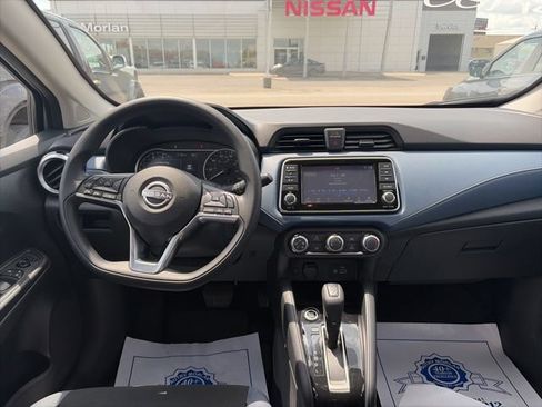 Used 2025 Nissan Versa SV FWD image 15
