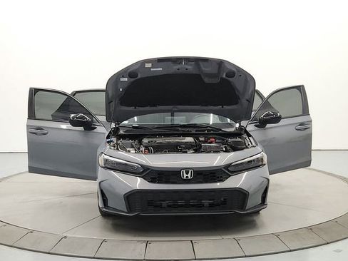Used 2025 Honda Civic Sport image 10