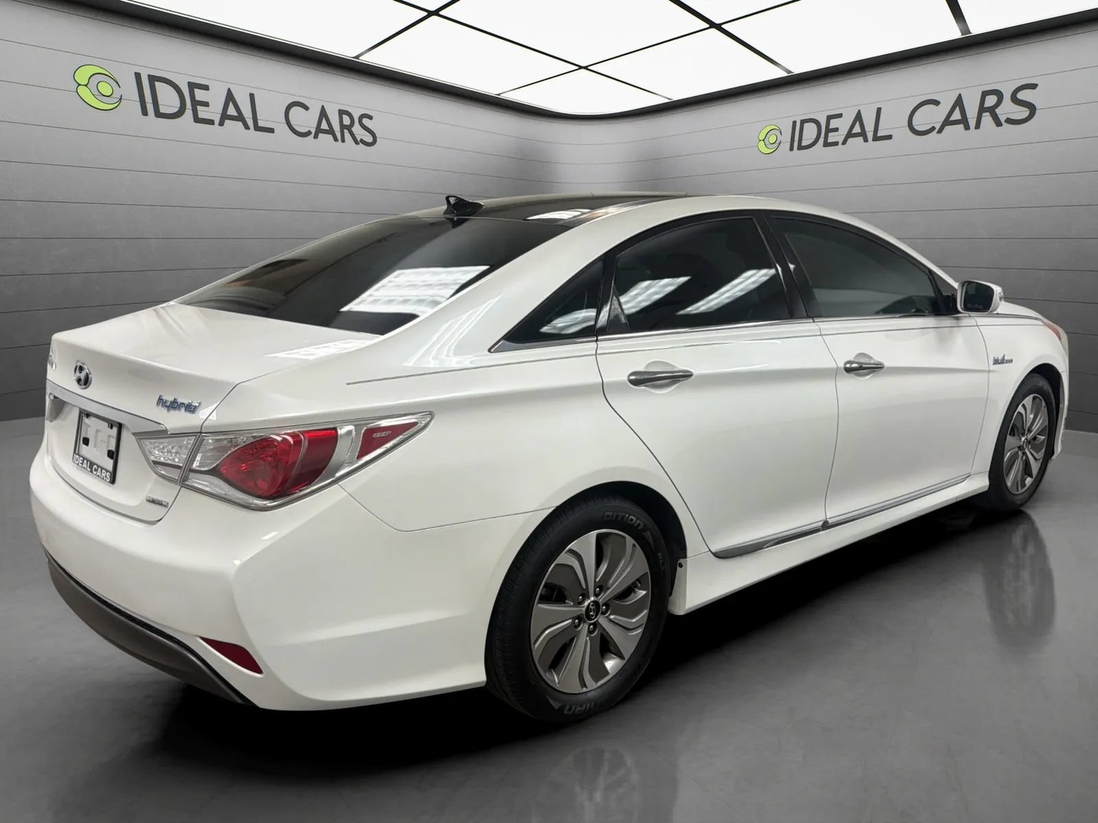 Used 2014 Hyundai Sonata Limited w/ Panoramic Sunroof Package 02 FWD image 5