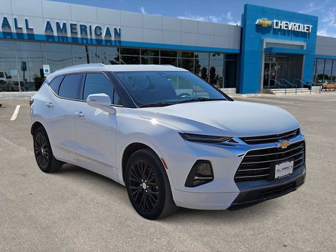 Used 2019 Chevrolet Blazer Premier w/ Driver Confidence II Package FWD image 2