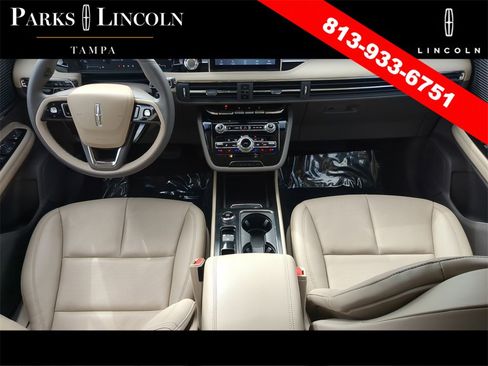 Certified 2022 Lincoln Corsair FWD w/ Equipment Group 101A image 11