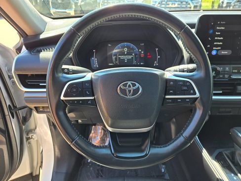 Used 2024 Toyota Grand Highlander AWD image 20