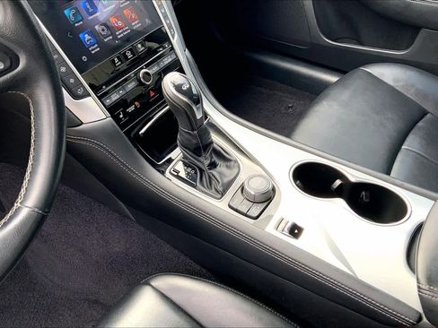 Used 2021 INFINITI Q50 Luxe image 16