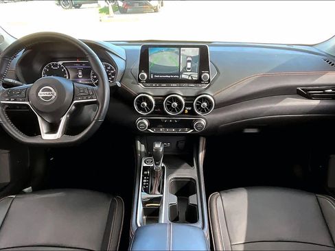 Used 2023 Nissan Sentra SR w/ SR Premium Package image 15