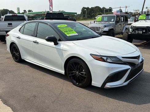 Used 2023 Toyota Camry XSE w/ Navigation Package FWD image 7