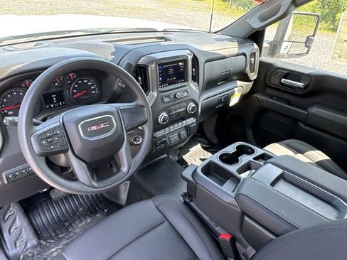 New 2025 GMC Sierra 3500 Pro image 19