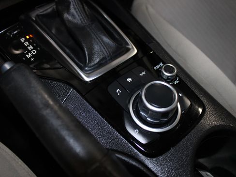 Used 2015 MAZDA MAZDA3 i Sport FWD image 18