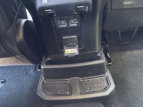Used 2019 Jeep Wrangler Unlimited Rubicon AWD/4WD image 46