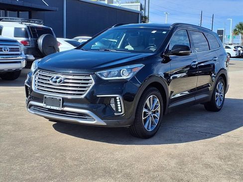 Used 2017 Hyundai Santa Fe SE w/ SE Premium Package 02 image 2