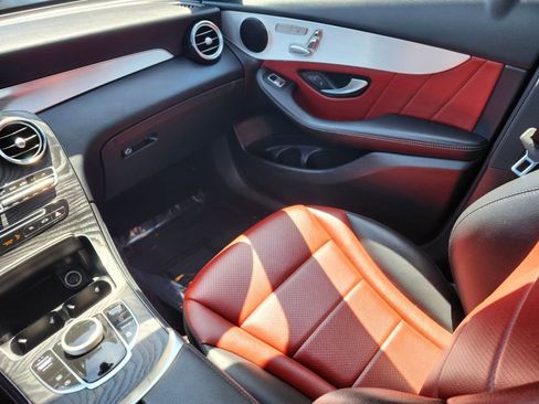 Used 2019 Mercedes-Benz GLC 300 4MATIC Coupe image 13