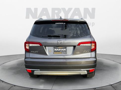 Used 2022 Honda Pilot Touring image 6