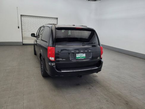 Used 2019 Dodge Grand Caravan GT FWD image 6