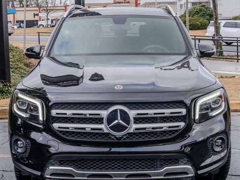 Used 2022 Mercedes-Benz GLB 250 w/ Premium Package Lite image 2