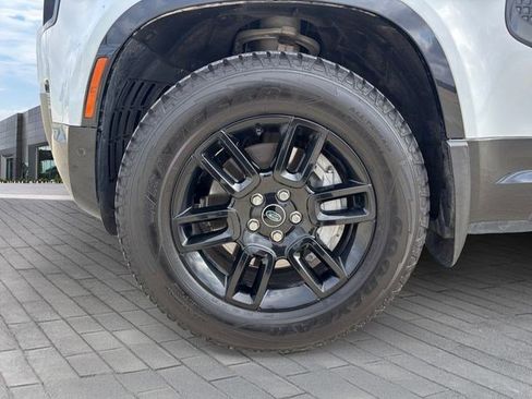 Certified 2022 Land Rover Defender 90 X-Dynamic S image 9