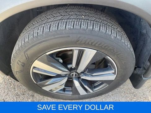 Used 2023 Nissan Rogue SL w/ SL Premium Package FWD image 8