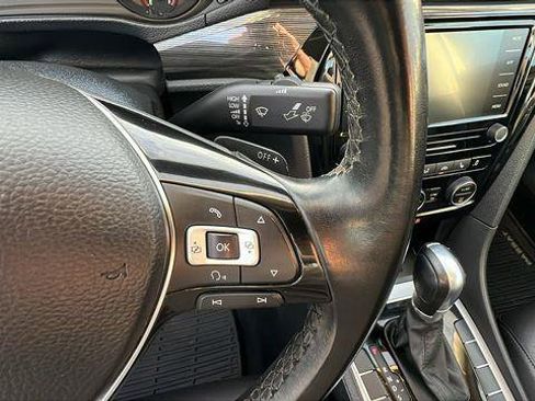 Used 2020 Volkswagen Passat 2.0T R-Line image 25