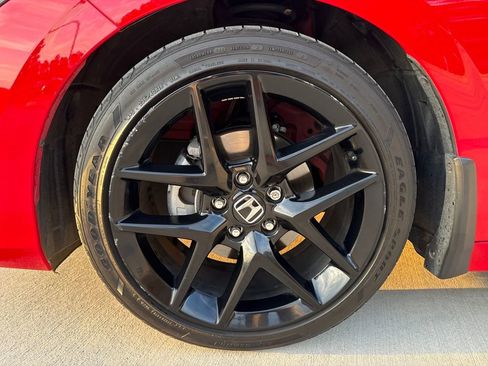 Used 2023 Honda Civic Sport image 11