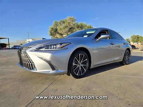 Certified 2023 Lexus ES 300h w/ Premium Package image 2