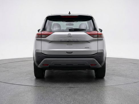 Used 2025 Nissan Rogue SV image 7