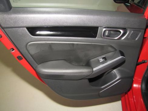 Certified 2025 Honda Civic Sport Touring image 13