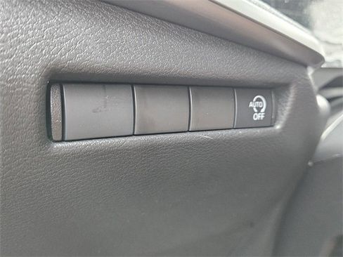 New 2026 Nissan Kicks SV image 26