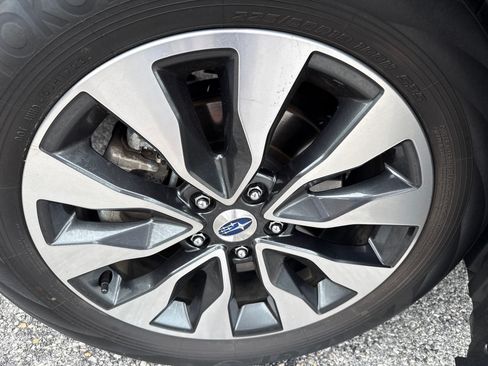Certified 2024 Subaru Outback Touring XT AWD/4WD image 21