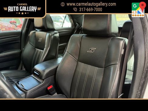 Used 2016 Chrysler 300 S w/ 300S Premium Group AWD/4WD image 11