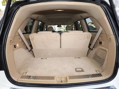 Used 2016 Mercedes-Benz GL 450 4MATIC image 37
