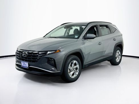 Used 2024 Hyundai Tucson SEL AWD/4WD image 1
