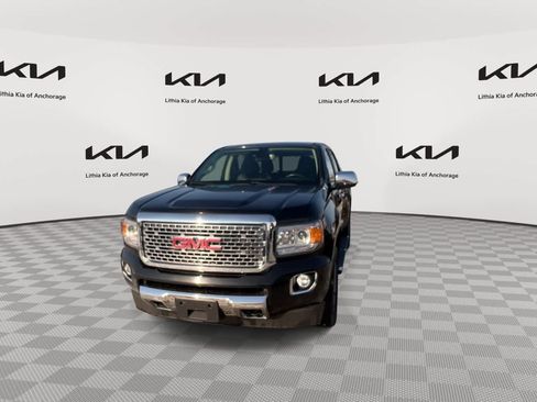Used 2019 GMC Canyon Denali image 4