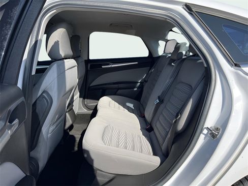 Used 2016 Ford Fusion S image 10