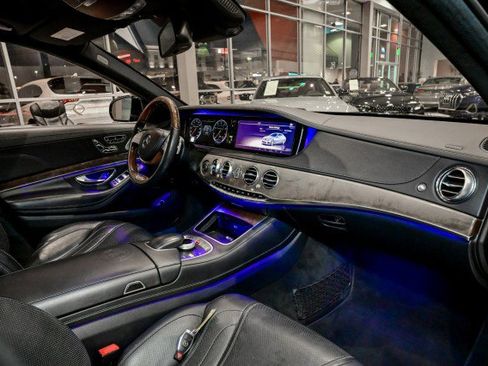 Used 2014 Mercedes-Benz S 63 AMG 4MATIC Sedan image 36