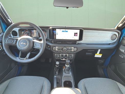 New 2026 Jeep Gladiator Sport image 24