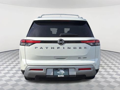 Used 2022 Nissan Pathfinder SL AWD/4WD image 6