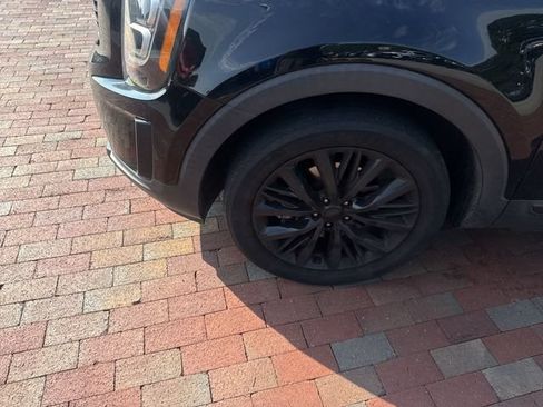 Used 2020 Kia Telluride SX FWD image 2