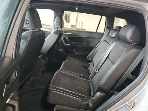 Used 2023 Volkswagen Tiguan SE R-Line AWD/4WD image 13