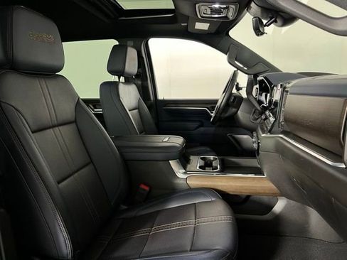 Used 2024 Chevrolet Silverado 3500 High Country image 20