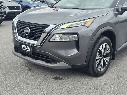Used 2023 Nissan Rogue SV w/ SV Premium B Package FWD image 11