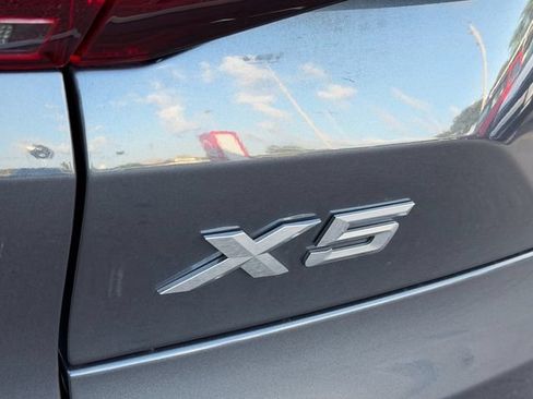Used 2021 BMW X5 sDrive40i w/ Premium Package RWD image 15