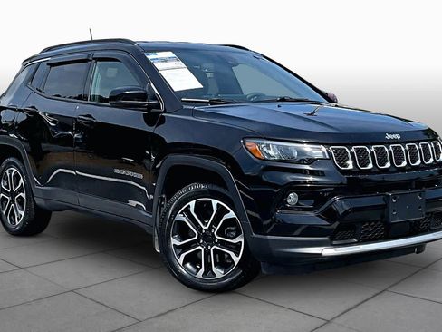 Used 2023 Jeep Compass Limited AWD/4WD image 3