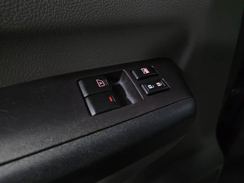 Used 2015 Nissan NV 3500 SV w/ Technology Package image 27