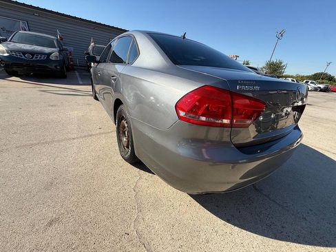 Used 2014 Volkswagen Passat 1.8T S image 18