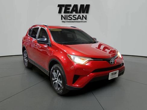 Used 2016 Toyota RAV4 LE image 1