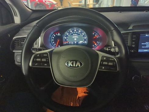 Used 2020 Kia Sorento EX image 8