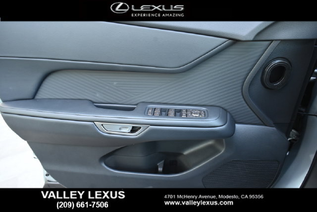 New 2026 Lexus ES 350h w/ Convenience Package FWD image 12