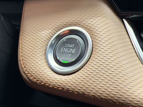 Certified 2025 Chevrolet Equinox ACTIV w/ Safety and Technology Package FWD image 26