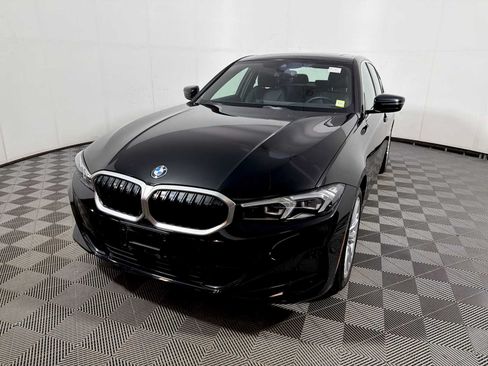 Used 2024 BMW 330i xDrive Sedan w/ Convenience Package AWD/4WD image 3