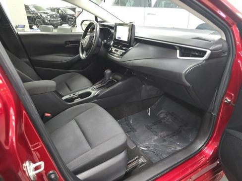 Used 2023 Toyota Corolla LE FWD image 5