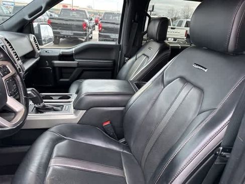 Used 2019 Ford F150 Platinum w/ Equipment Group 701A Luxury image 3