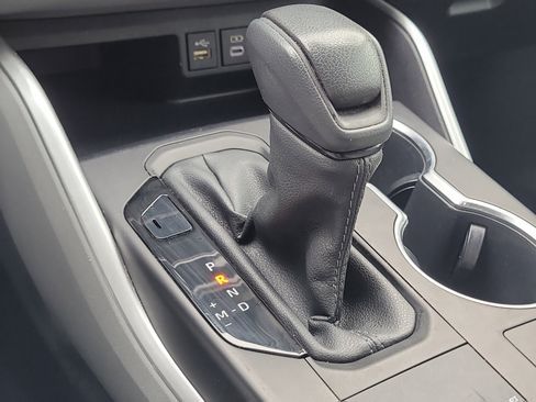 Used 2023 Toyota Highlander L image 28